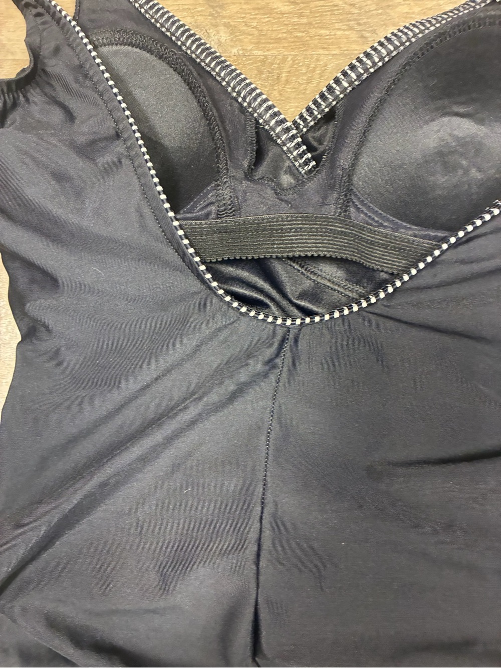 Miraclesuit Horizon One Piece Slimming Tummy Control Swimsuit - Picture 7 of 12